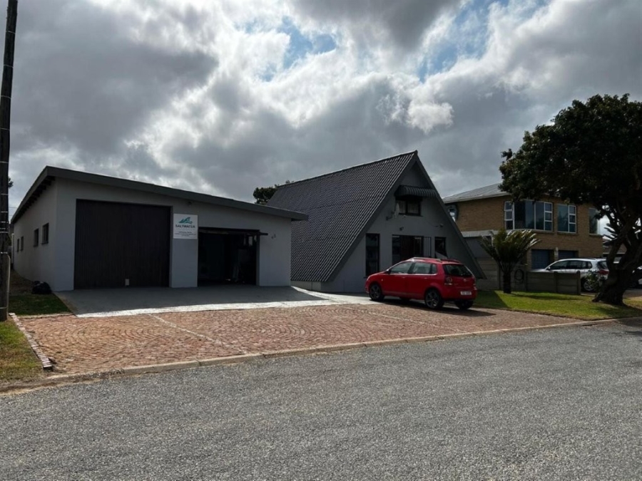 3 Bedroom Property for Sale in Stilbaai Wes Western Cape